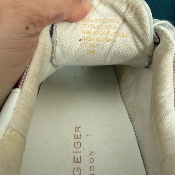 Kurt Geiger Lane Love Low Top Sneakers Women's EU Size 38/7.5 Metallic Designer - Picture 8 of 8